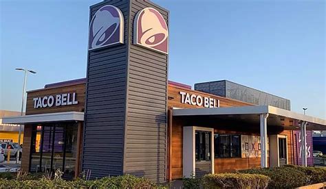 100 East Euless Blvd. . Taco bell near my location